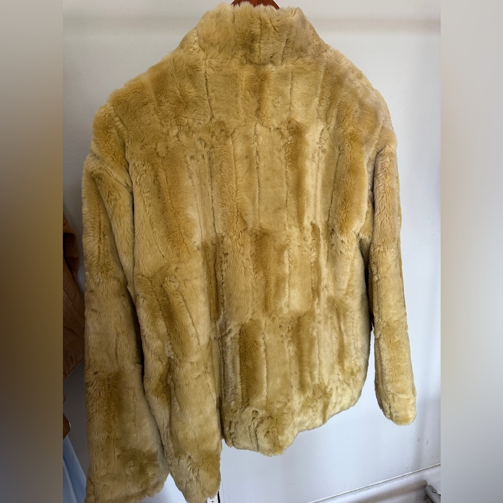 Women's Faux Fur Coat - Picture 2 of 5